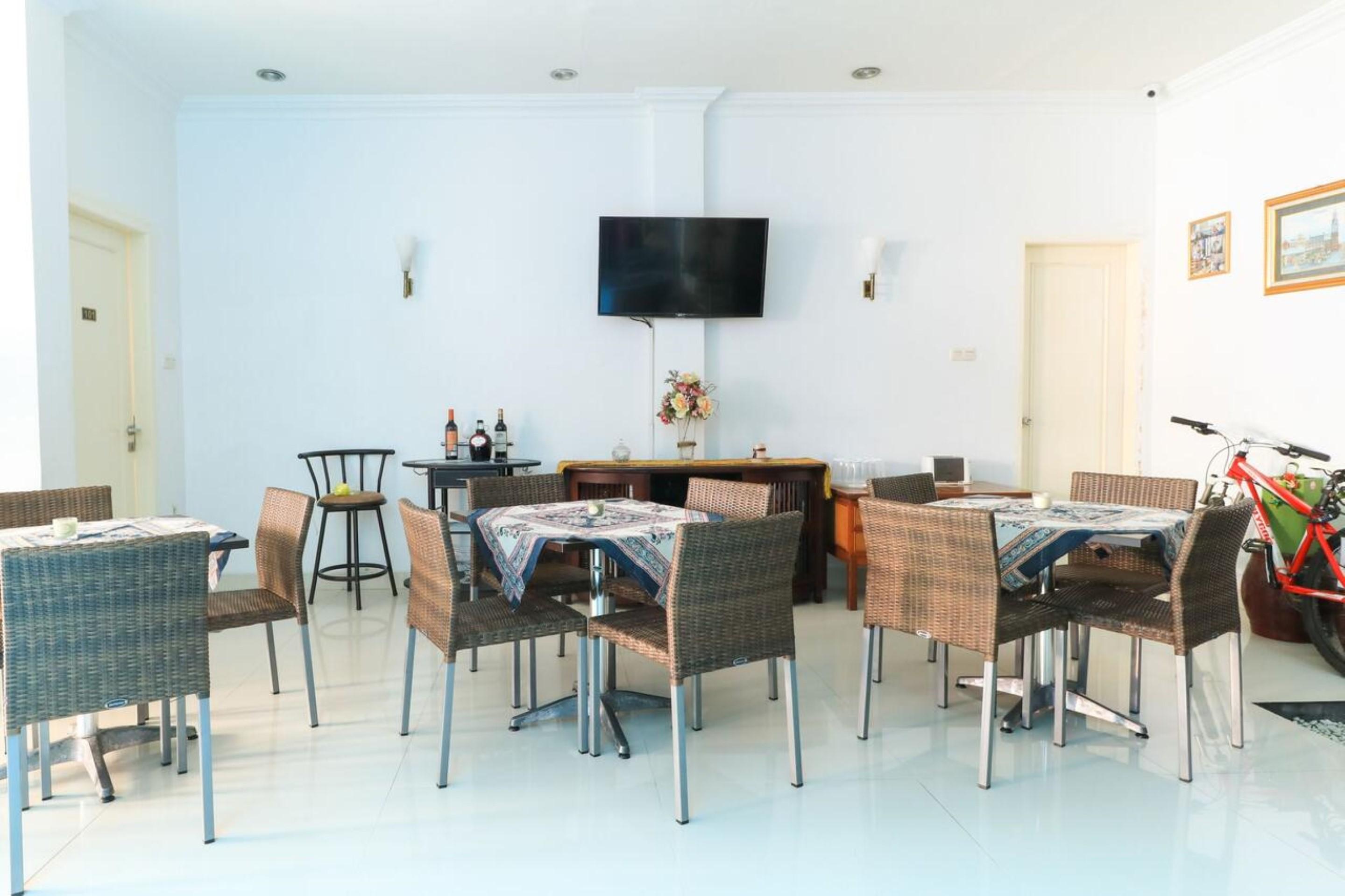 Ge JacMart Homestay Makassar Exteriör bild