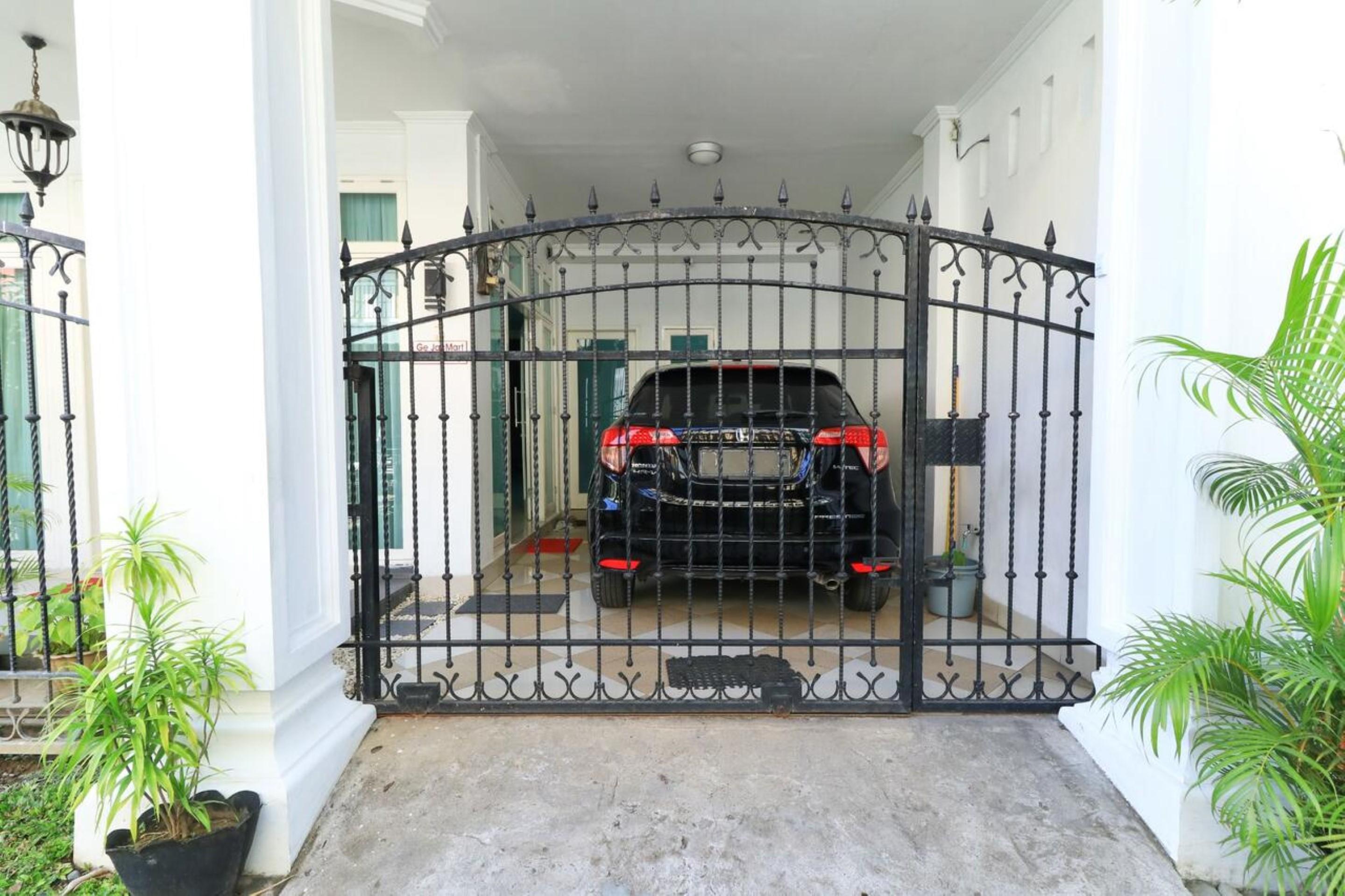 Ge JacMart Homestay Makassar Exteriör bild